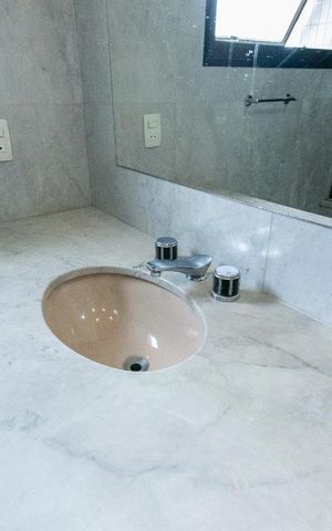 Apartamento à venda com 420m², 4 quartos e 4 vagas Apartamento à venda com 420m², 4 quartos e 4 vagasBanheiro da Suíte 3 - Torneira