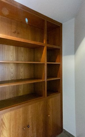 Apartamento à venda com 420m², 4 quartos e 4 vagas Apartamento à venda com 420m², 4 quartos e 4 vagasDespensa 1