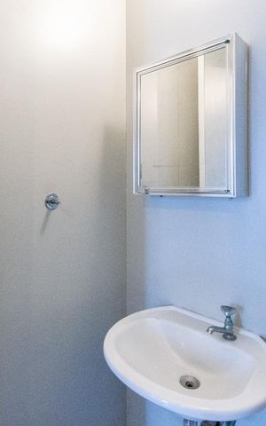Apartamento à venda com 420m², 4 quartos e 4 vagas Apartamento à venda com 420m², 4 quartos e 4 vagasBanheiro de Serviço