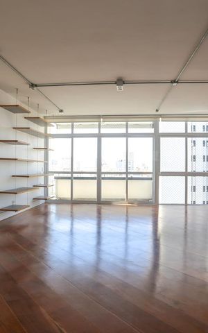 Apartamento para alugar com 200m², 3 quartos e 1 vaga Apartamento para alugar com 200m², 3 quartos e 1 vagaSala