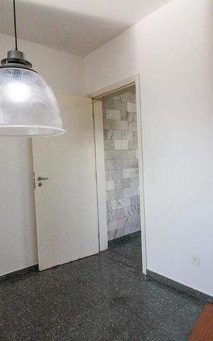 Apartamento à venda com 199m², 4 quartos e 4 vagas Apartamento à venda com 199m², 4 quartos e 4 vagasCopa