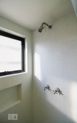 Apartamento à venda com 199m², 4 quartos e 4 vagas Apartamento à venda com 199m², 4 quartos e 4 vagasBanheiro da Suíte