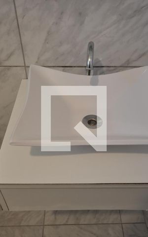 Apartamento à venda com 70m², 2 quartos e sem vagaBanheiro