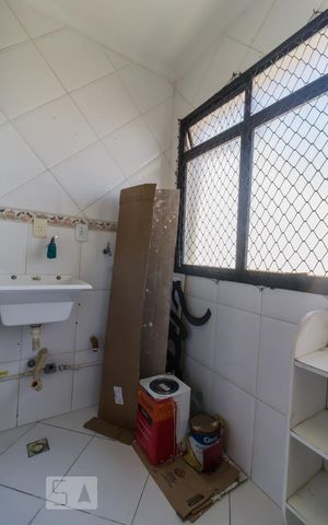 Apartamento para alugar com 65m², 2 quartos e 1 vaga Apartamento para alugar com 65m², 2 quartos e 1 vagaÁrea de serviço