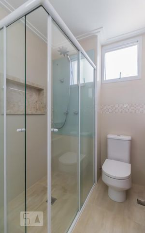 Apartamento à venda com 93m², 2 quartos e 2 vagas Apartamento à venda com 93m², 2 quartos e 2 vagasBanheiro da suíte