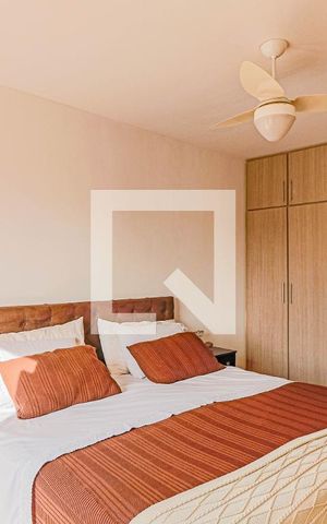 Casa à venda com 200m², 3 quartos e 3 vagas Casa à venda com 200m², 3 quartos e 3 vagasSuite