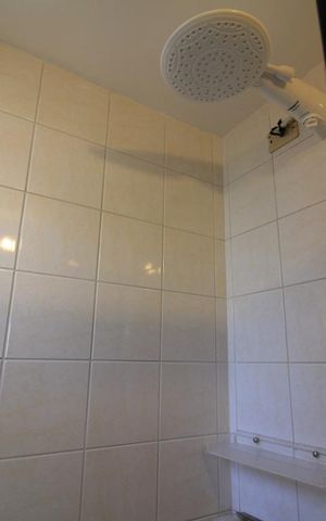 Apartamento para alugar com 62m², 2 quartos e 1 vagaChuveiro
