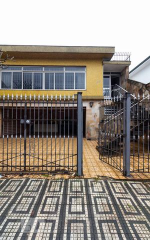 Casa para alugar com 150m², 2 quartos e 5 vagasFachada