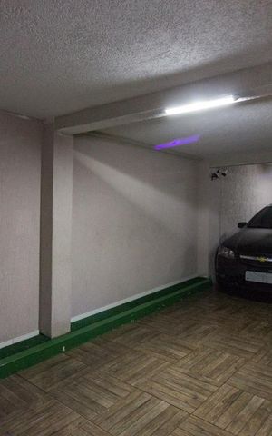 Casa à venda com 350m², 3 quartos e 2 vagasGaragem
