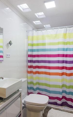 Casa à venda com 350m², 3 quartos e 2 vagasBanheiro Suite 1