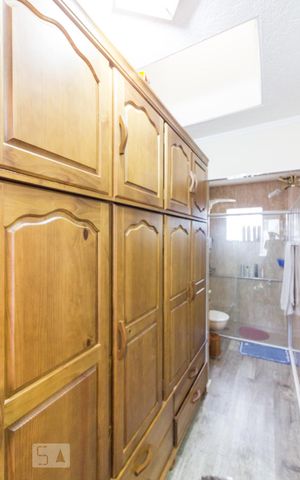 Casa à venda com 350m², 3 quartos e 2 vagasCloset Suite 2