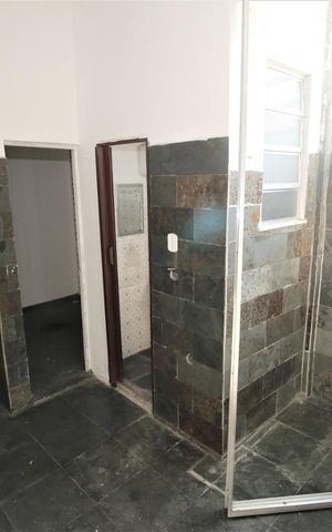 Casa de condomínio à venda com 240m², 2 quartos e 1 vagaÁrea de Serviço