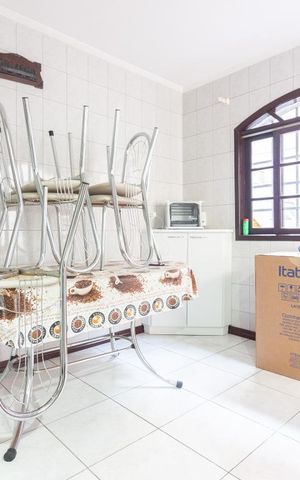 Casa para alugar com 186m², 3 quartos e 2 vagas Casa para alugar com 186m², 3 quartos e 2 vagasCozinha