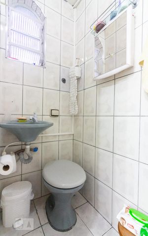 Casa para alugar com 186m², 3 quartos e 2 vagas Casa para alugar com 186m², 3 quartos e 2 vagasBanheiro Suíte 2