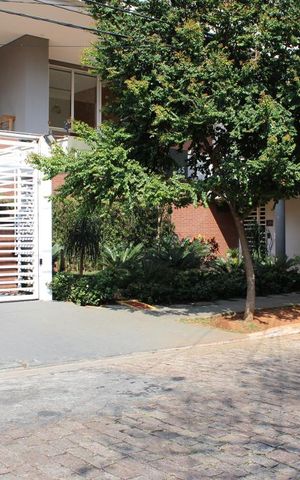 Apartamento para alugar com 70m², 1 quarto e 1 vagaFachada e portaria