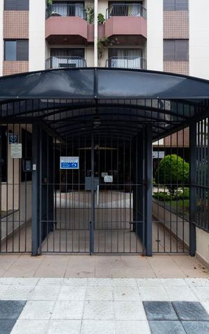 Apartamento à venda com 75m², 3 quartos e 1 vagaFachada