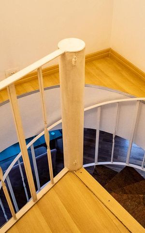 Apartamento à venda com 250m², 3 quartos e 4 vagas Apartamento à venda com 250m², 3 quartos e 4 vagasESCADA