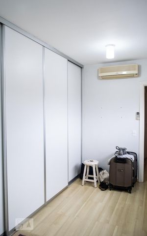 Apartamento à venda com 250m², 3 quartos e 4 vagas Apartamento à venda com 250m², 3 quartos e 4 vagasQUARTO 2