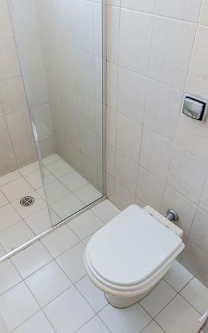 Casa à venda com 250m², 3 quartos e 2 vagasQuarto 2 - Suíte/ Banheiro
