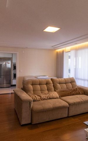 Apartamento à venda com 128m², 2 quartos e 2 vagas Apartamento à venda com 128m², 2 quartos e 2 vagasSala