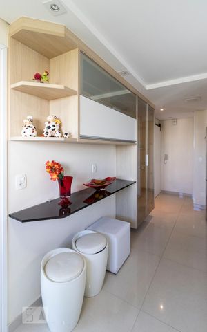 Apartamento à venda com 128m², 2 quartos e 2 vagas Apartamento à venda com 128m², 2 quartos e 2 vagasCozinha