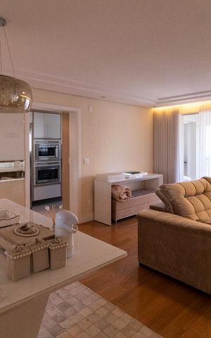 Apartamento à venda com 128m², 2 quartos e 2 vagas Apartamento à venda com 128m², 2 quartos e 2 vagasSala