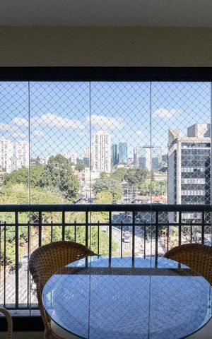 Apartamento à venda com 128m², 2 quartos e 2 vagas Apartamento à venda com 128m², 2 quartos e 2 vagasVaranda