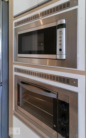 Apartamento à venda com 128m², 2 quartos e 2 vagas Apartamento à venda com 128m², 2 quartos e 2 vagasForno e Microondas