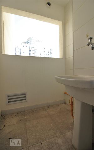 Apartamento para alugar com 67m², 3 quartos e 1 vagaÁrea de serviço