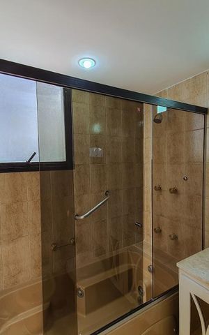 Apartamento para alugar com 142m², 3 quartos e 2 vagasBanheiro da Suíte 1