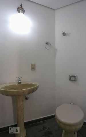 Apartamento para alugar com 142m², 3 quartos e 2 vagasLavabo