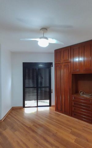 Apartamento para alugar com 142m², 3 quartos e 2 vagasSuíte