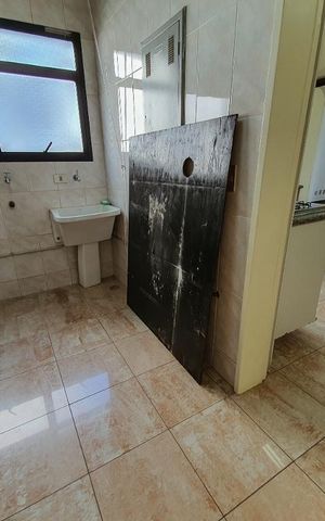 Apartamento para alugar com 142m², 3 quartos e 2 vagasCozinha e Área de Serviço