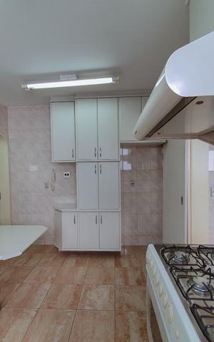 Apartamento para alugar com 142m², 3 quartos e 2 vagasCozinha - Armários