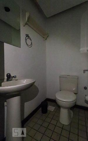 Apartamento para alugar com 170m², 3 quartos e 2 vagas Apartamento para alugar com 170m², 3 quartos e 2 vagasLavabo