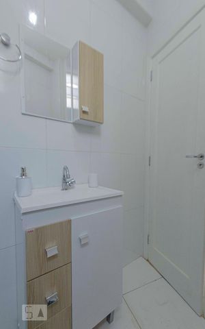 Apartamento para alugar com 40m², 1 quarto e sem vagaBanheiro
