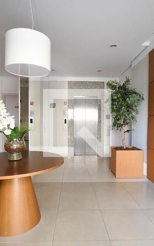 Apartamento à venda com 48m², 2 quartos e 1 vaga Apartamento à venda com 48m², 2 quartos e 1 vagaHall social