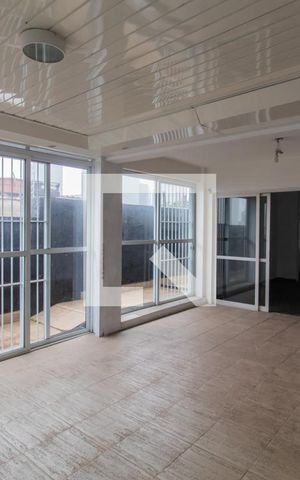 Casa à venda com 560m², 5 quartos e 4 vagas Casa à venda com 560m², 5 quartos e 4 vagasSala 2