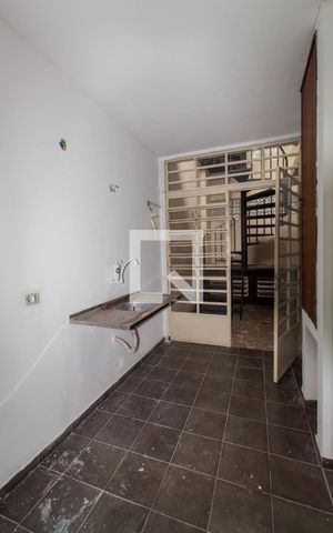 Casa à venda com 560m², 5 quartos e 4 vagas Casa à venda com 560m², 5 quartos e 4 vagasAcesso ao Terraço