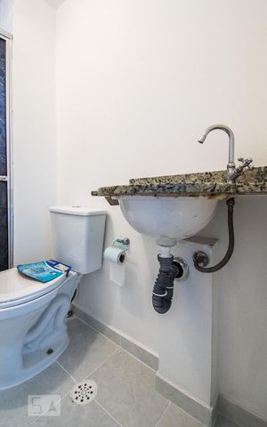 Apartamento à venda com 62m², 3 quartos e 1 vagaBanheiro 2
