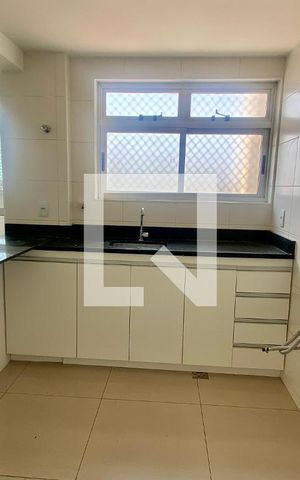 Apartamento à venda com 120m², 2 quartos e 2 vagas Apartamento à venda com 120m², 2 quartos e 2 vagasCozinha