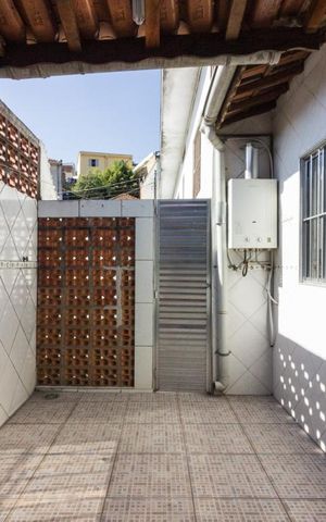 Casa para alugar com 200m², 2 quartos e 2 vagasÁrea de Serviço