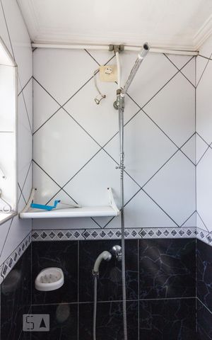 Casa para alugar com 200m², 2 quartos e 2 vagasBanheiro Suite 