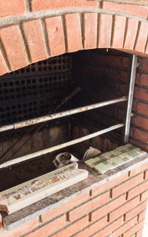 Casa para alugar com 200m², 2 quartos e 2 vagasChurrasqueira