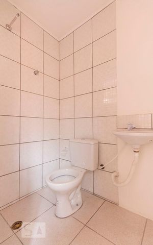 Casa de condomínio para alugar com 45m², 1 quarto e 1 vagaBanheiro Social