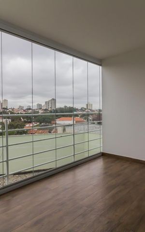 Casa à venda com 400m², 4 quartos e 5 vagas Casa à venda com 400m², 4 quartos e 5 vagasVaranda