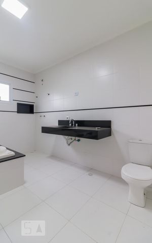 Casa à venda com 400m², 4 quartos e 5 vagas Casa à venda com 400m², 4 quartos e 5 vagasBanheiro da suíte 1