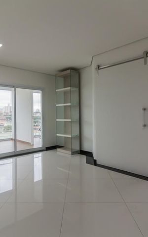 Casa à venda com 400m², 4 quartos e 5 vagas Casa à venda com 400m², 4 quartos e 5 vagasSala de jantar