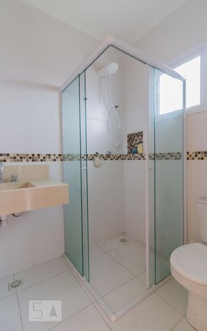 Casa à venda com 400m², 4 quartos e 5 vagas Casa à venda com 400m², 4 quartos e 5 vagasBanheiro da suíte 4