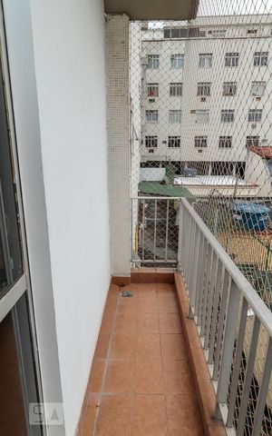 Apartamento à venda com 72m², 2 quartos e 1 vagaVaranda